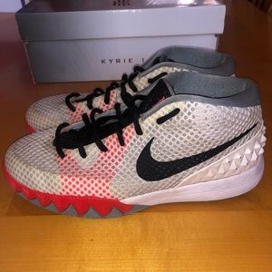 Kyrie 1s